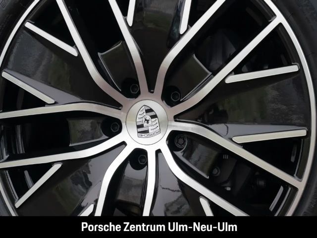 Porsche Macan Surround View BOSE Luftfederung 21-Zoll