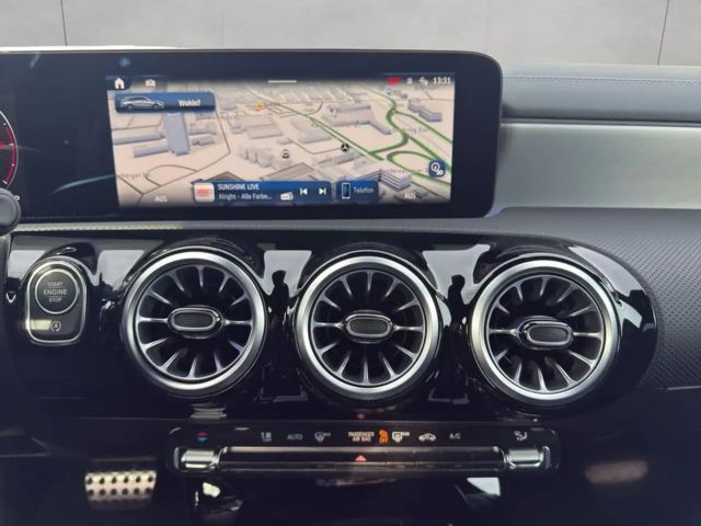 Mercedes-Benz CLA 200 CLA