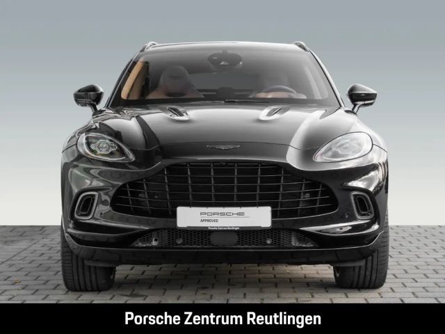 Aston Martin DBX V8