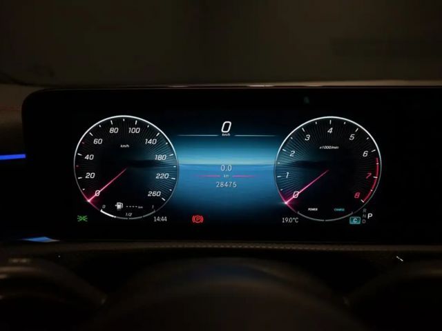 Mercedes-Benz CLA 200 AMG Line Coupé