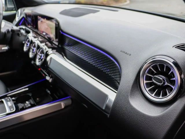 Mercedes-Benz GLB 200 4MATIC GLB 200 d