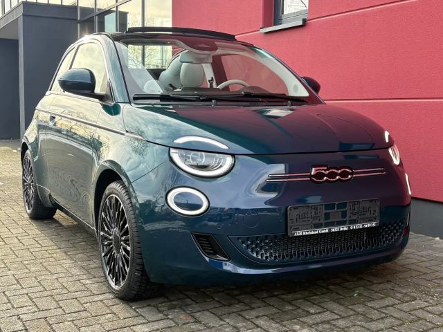 Fiat 500e La Prima