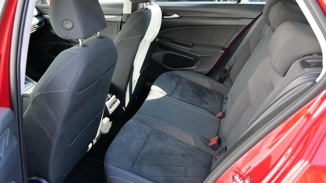 Volkswagen Golf 1.5 eTSI DSG Golf VIII