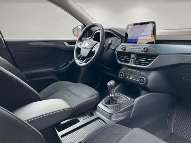 Ford Focus Active EcoBoost