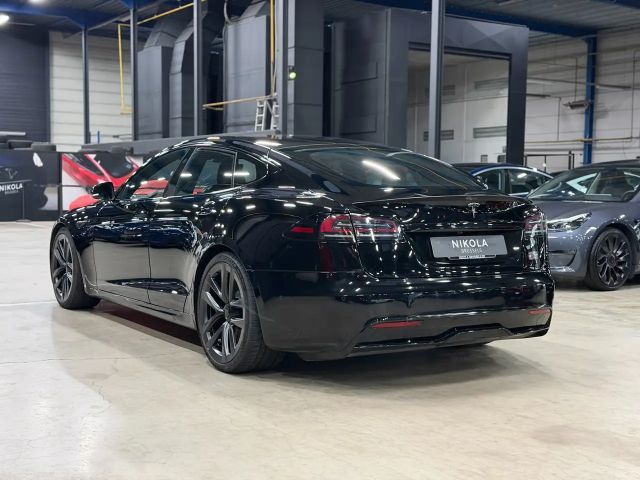 Tesla Model S Plaid