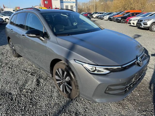 Volkswagen Golf 1.5 TSI Golf VIII