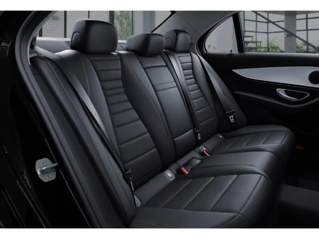 Mercedes-Benz E 220 AVANTGARDE E 220 d Sedan