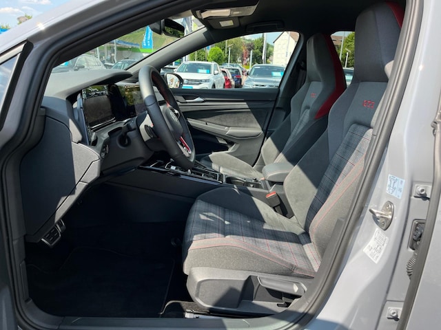 Volkswagen Golf 2.0 TSI DSG GTI