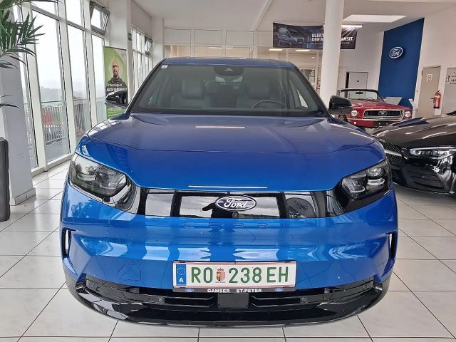 Ford Capri AWD Extended range Premium