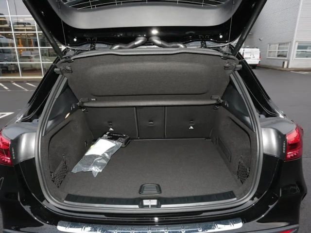 Mercedes-Benz GLA 180 AMG Line