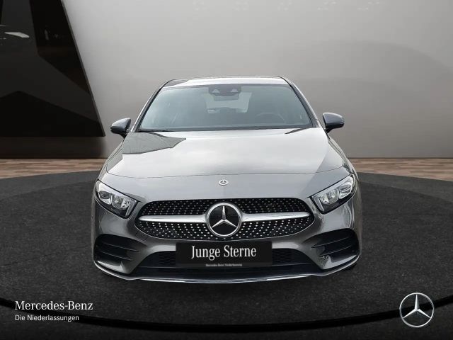 Mercedes-Benz A 250 A 250 e AMG Line