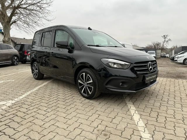 Mercedes-Benz T 180 T 180 d Standard LED Navi Klima Sitzheizung