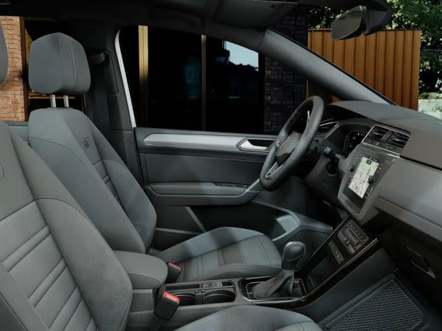 Volkswagen Touran 1.5 TSI DSG R-Line