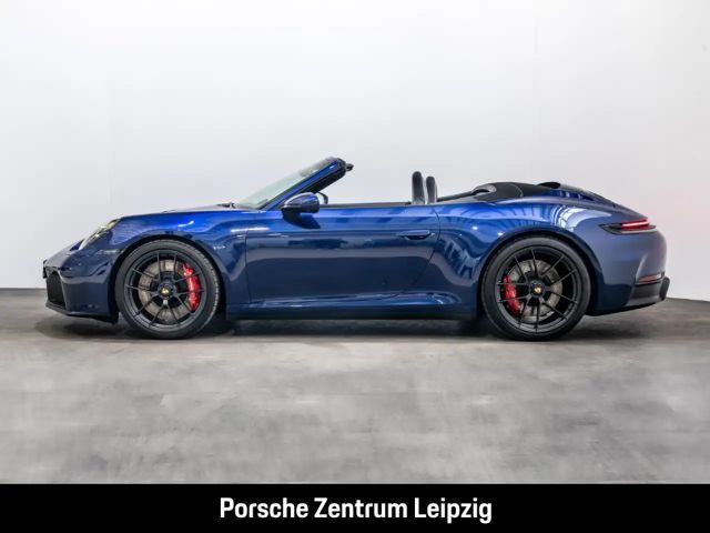 Porsche 992 Cabrio Carrera GTS