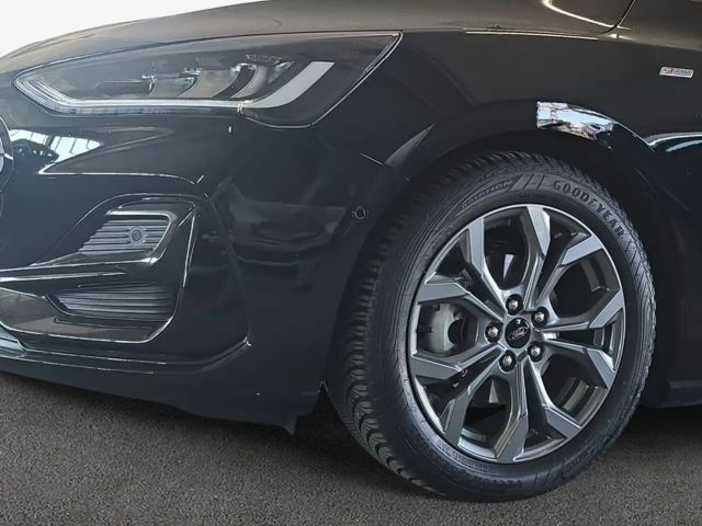Ford Focus EcoBoost ST Line Wagon
