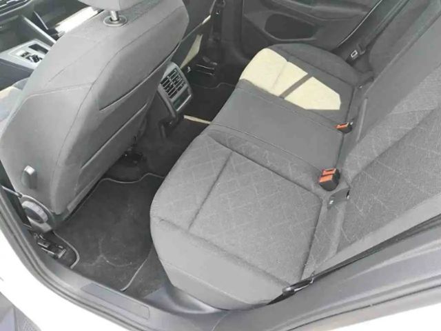 Volkswagen Golf 1.5 eTSI DSG Golf VIII