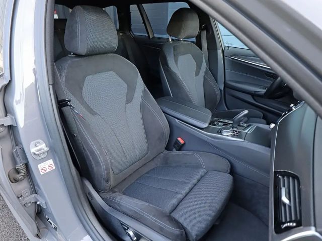 BMW 530 530e M-Sport Touring xDrive