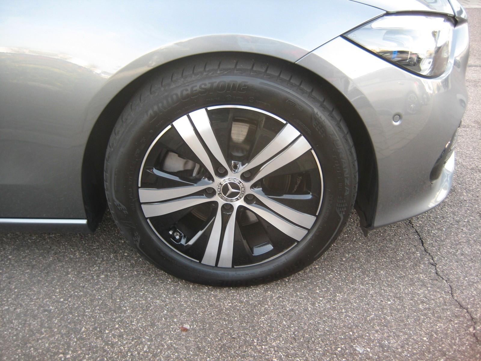 Mercedes-Benz C 220 AVANTGARDE C 220 d Estate