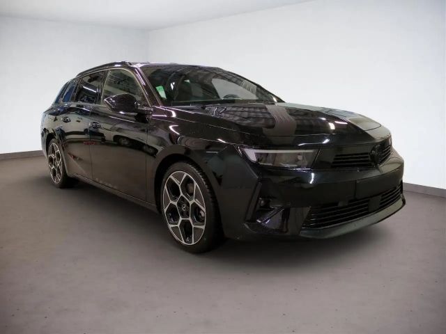 Opel Astra Sports Tourer Ultimate