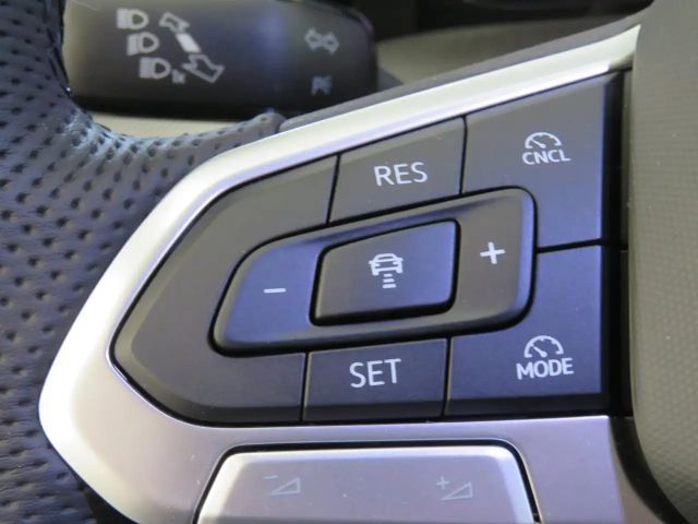 Volkswagen Golf Sport