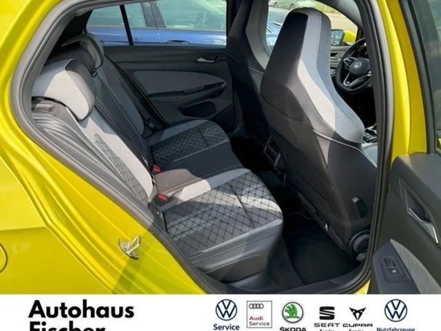 Volkswagen Golf 1.5 TSI R-Line