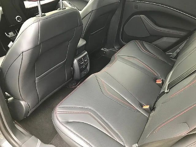 Ford Mustang Mach-E AWD Premium