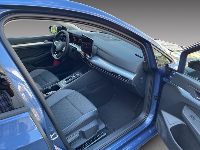 Volkswagen Golf 1.5 eTSI DSG