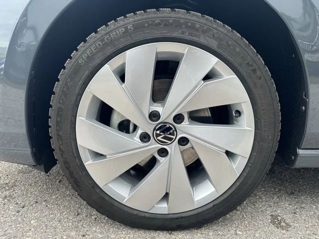 Volkswagen Golf Business DSG Variant