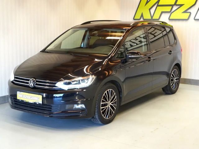 Volkswagen Touran 1.5 TSI DSG