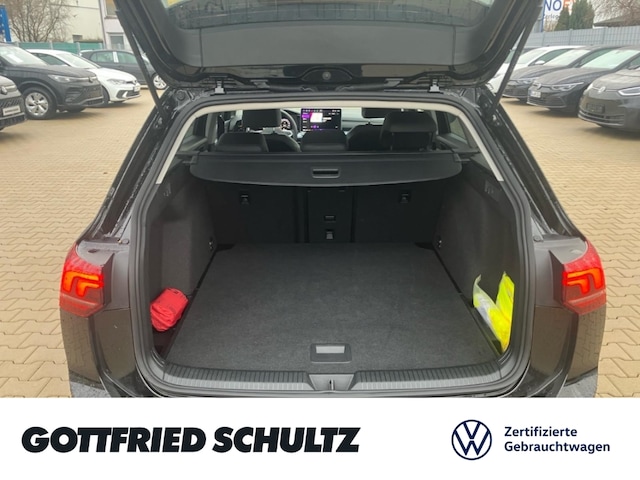 Volkswagen Golf 1.5 eTSI DSG Variant