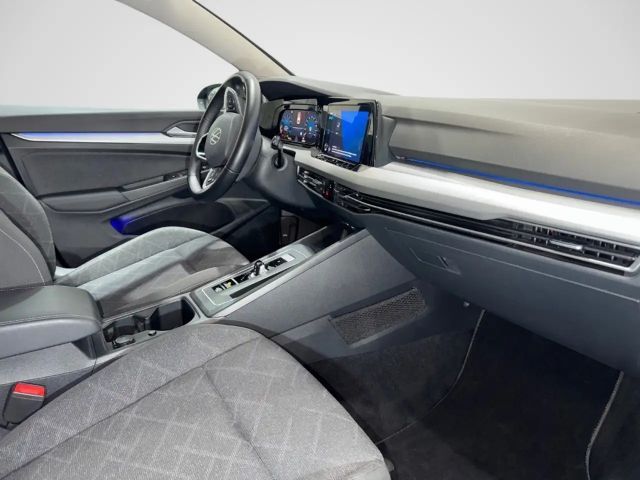 Volkswagen Golf 1.5 eTSI DSG Life Variant