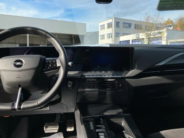 Opel Astra Sports Tourer Ultimate