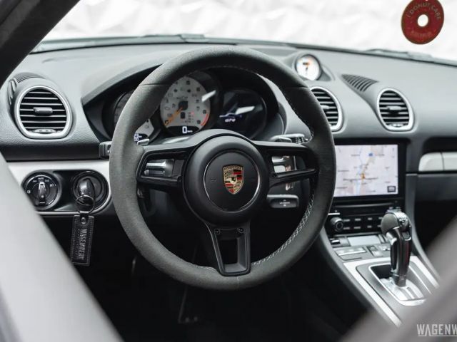 Porsche Cayman 718 Coupé