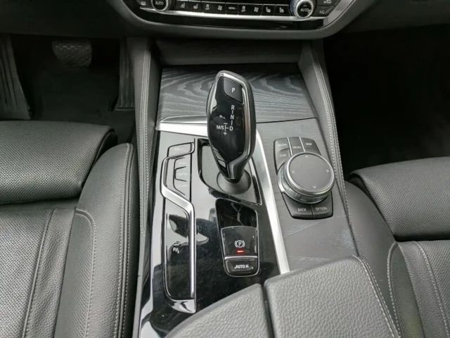 BMW 540 540d Luxury Line Touring xDrive