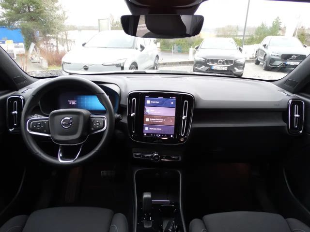 Volvo XC40 AWD Plus Recharge Twin Engine