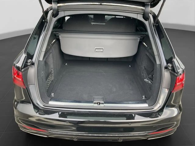 Audi A4 40 TFSI Quattro S-Line
