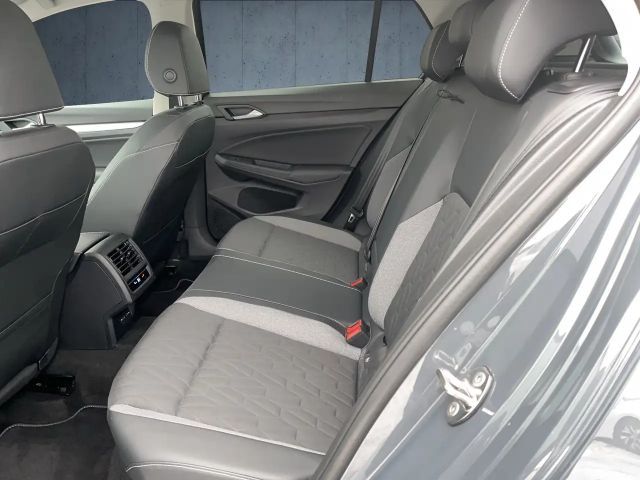 Volkswagen Golf 1.5 TSI