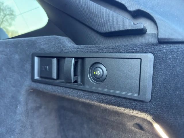 BMW 320 320e M-Sport Touring