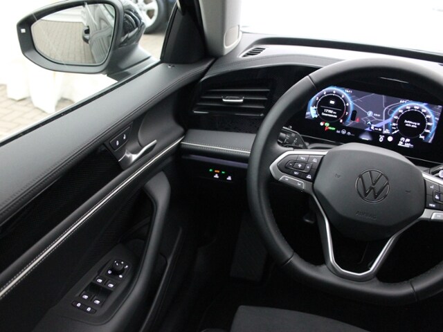 Volkswagen Passat 1.5 eTSI DSG Variant