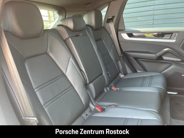 Porsche Cayenne BOSE Luftfederung LED-Matrix