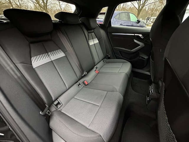 Audi A3 35 TFSI S-Line S-Tronic Sportback