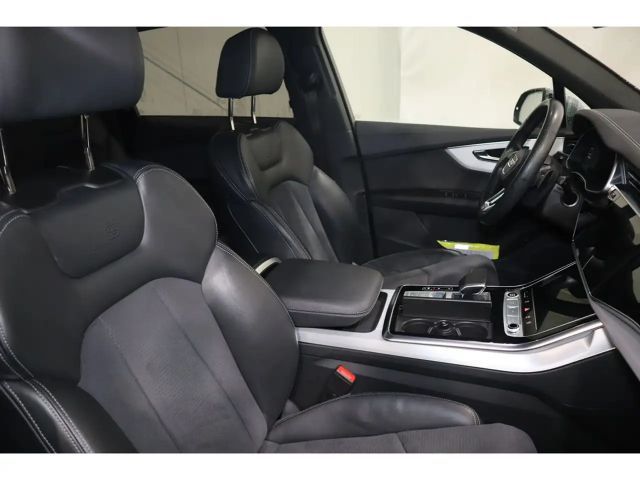 Audi Q7 55 TFSI Hybride Quattro S-Line