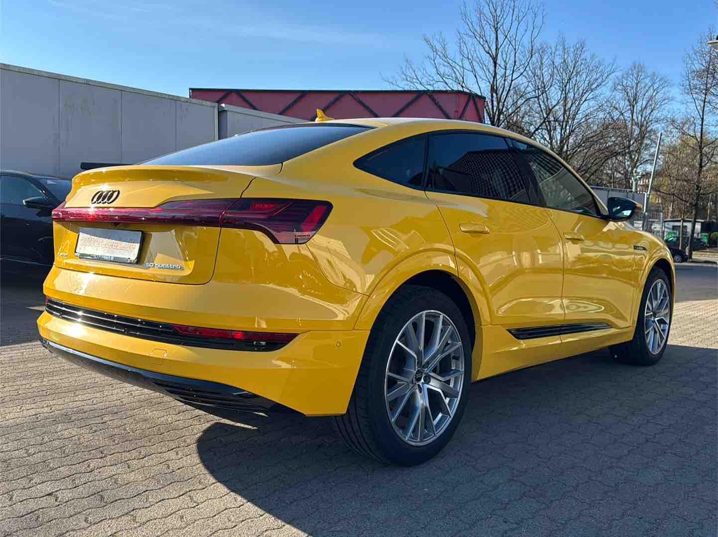 Audi e-tron 50 S-Line Sportback