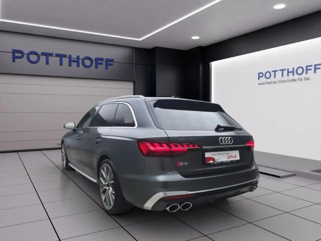 Audi S4 Avant Quattro