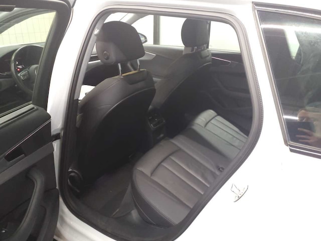 Audi A4 40 TDI Avant S-Line S-Tronic