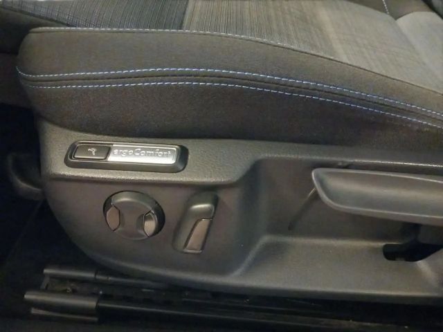 Volkswagen Passat DSG GTE Pro Variant