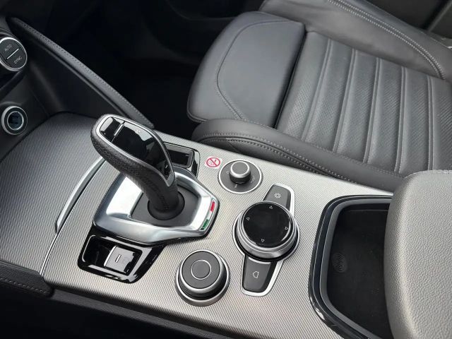 Alfa Romeo Stelvio Q4 Veloce