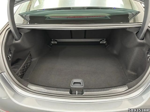 Mercedes-Benz C 220 AMG Line C 220 d Sedan