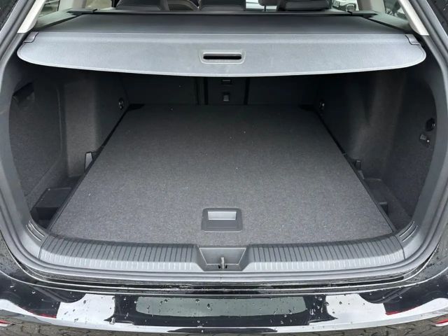 Volkswagen Golf 1.5 eTSI Golf VIII Variant