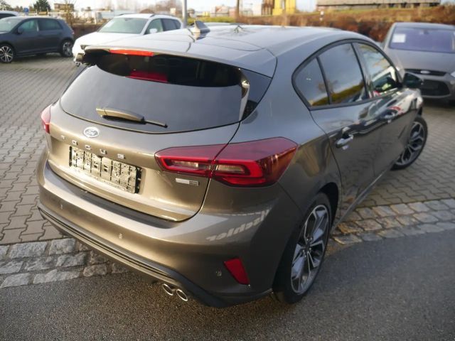 Ford Focus EcoBoost ST Line